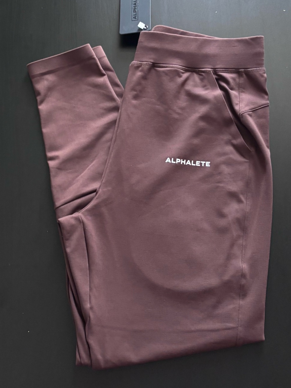 Alphalete Joggers in Brown